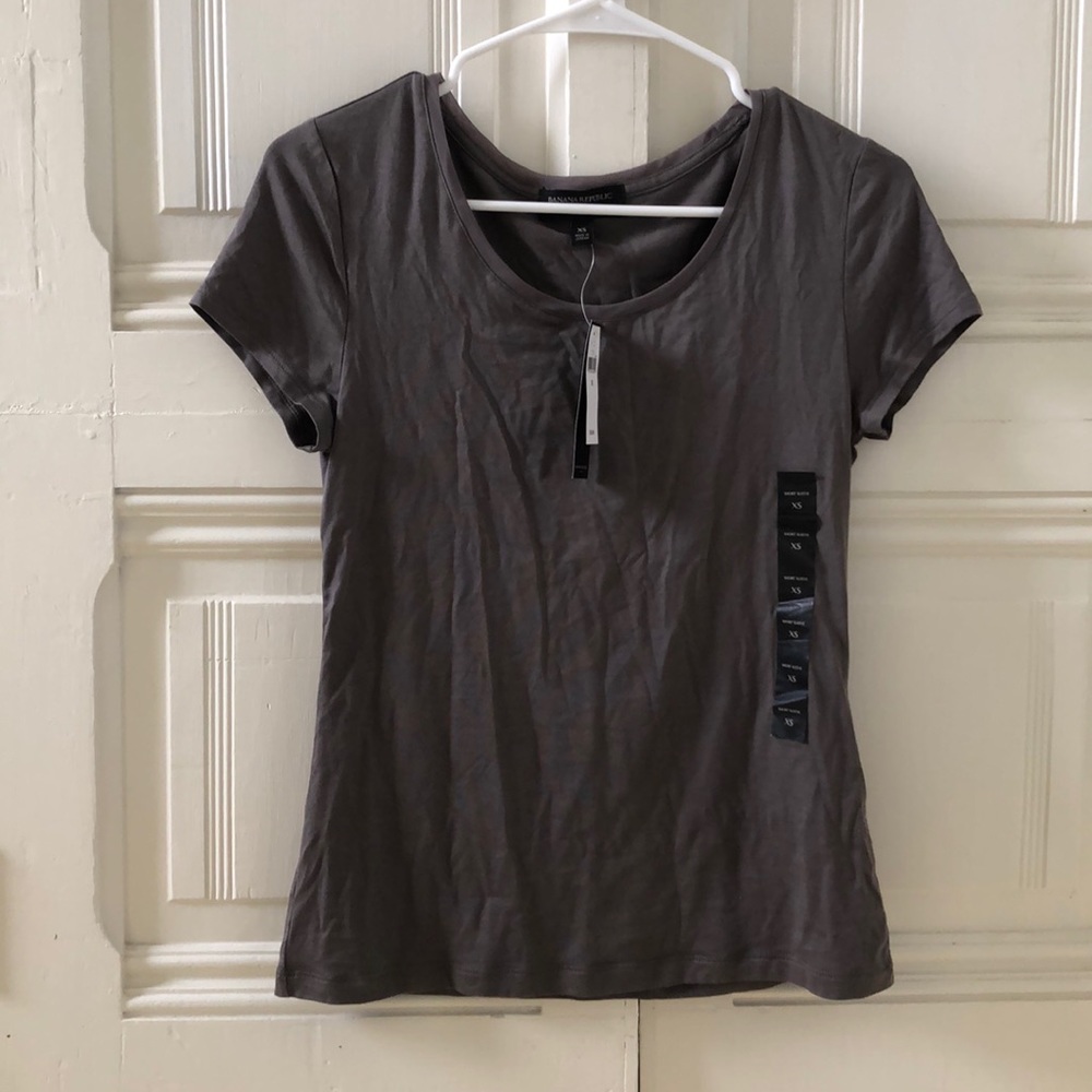 Gray banana republic luxe touch tee